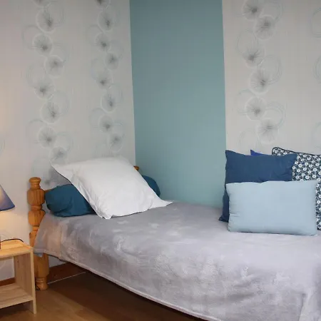 Holiday home Avec Jardin Clos, Terrasse Et Wi-fi, Proche De Verdun - Fr-1-585-42