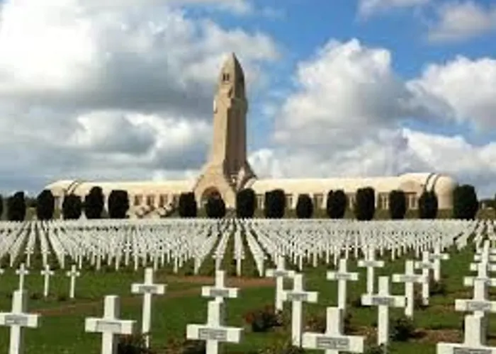 Avec Jardin Clos, Terrasse Et Wi-fi, Proche De Verdun - Fr-1-585-42 *
