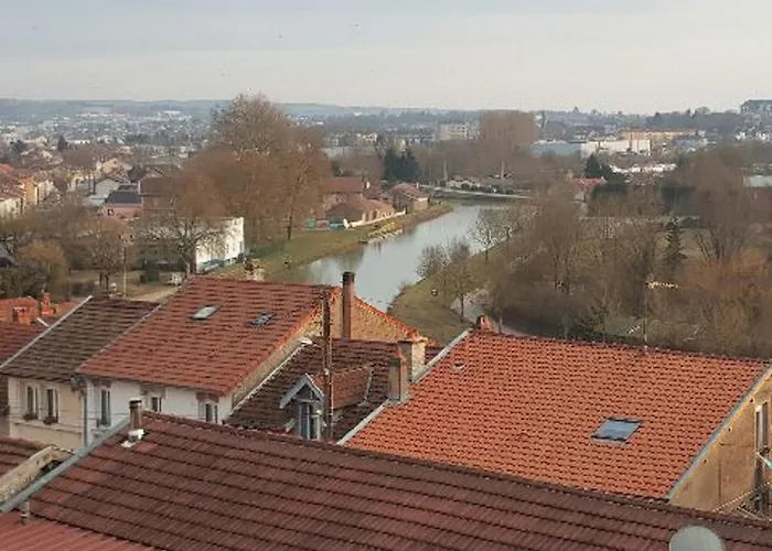 Avec Jardin Clos, Terrasse Et Wi-fi, Proche De Verdun - Fr-1-585-42