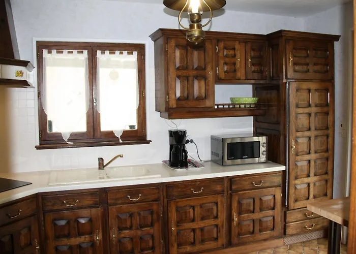 Avec Jardin Clos, Terrasse Et Wi-fi, Proche De Verdun - Fr-1-585-42 *