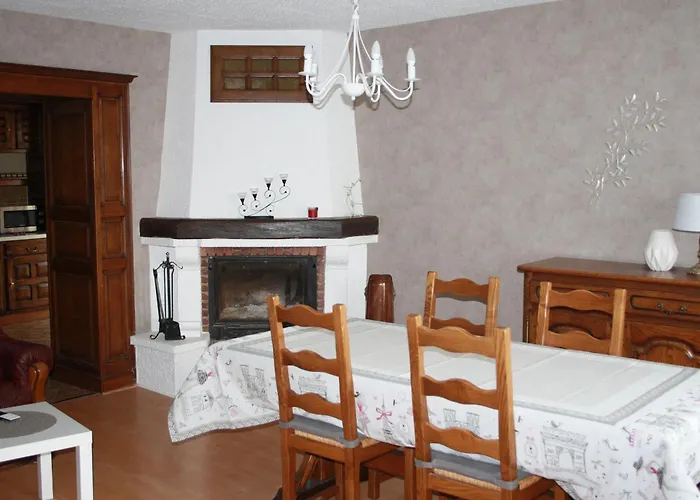 Avec Jardin Clos, Terrasse Et Wi-fi, Proche De Verdun - Fr-1-585-42 Belleville-Sur-Meuse